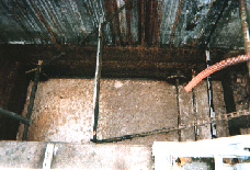 食品製造工場の油分離槽